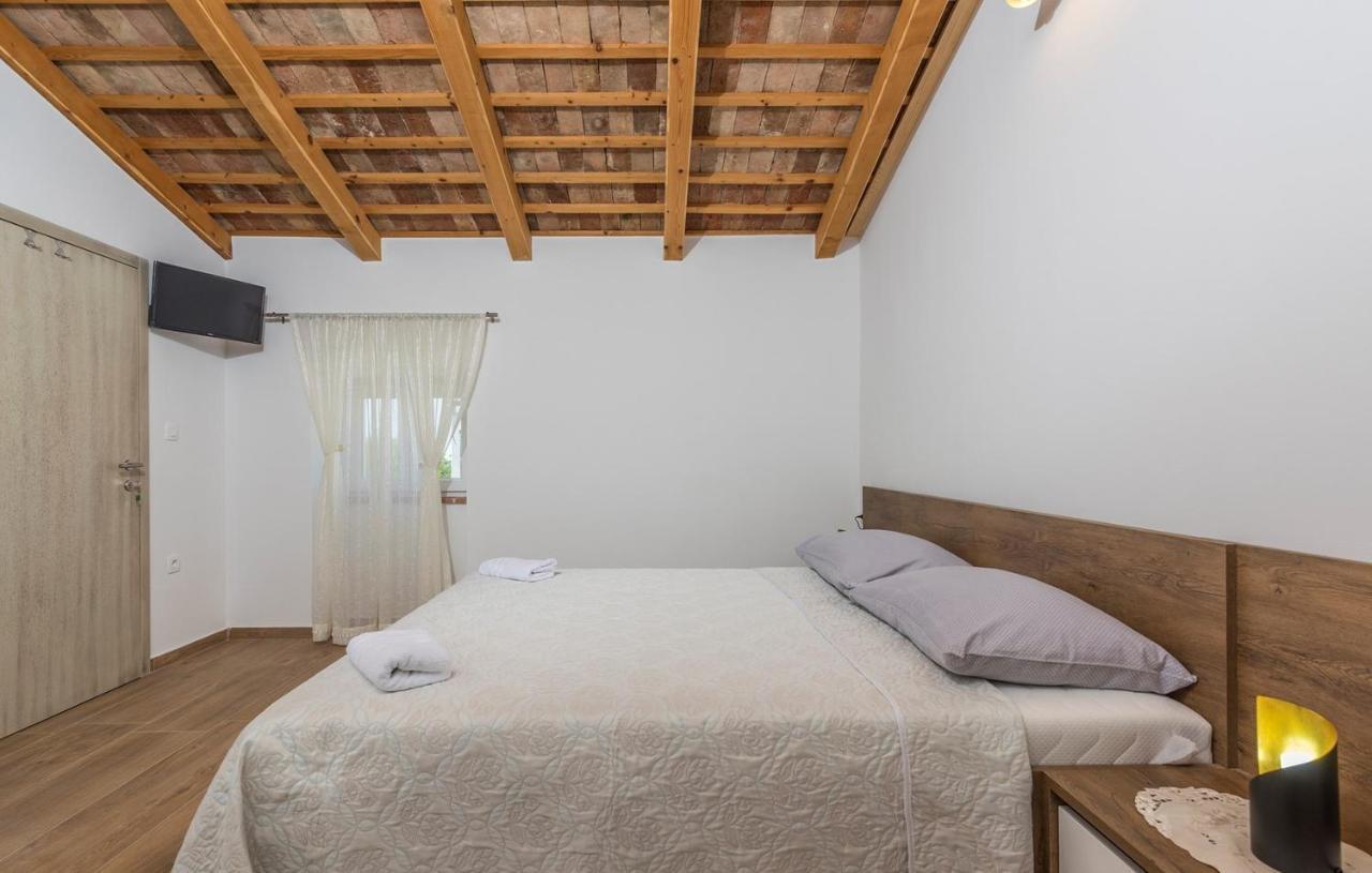 Beautiful Stone House - Villa Parentium With Private Pool Dračevac 외부 사진